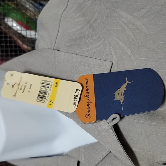 Tommy Bahama shirt - Picture 4 of 4